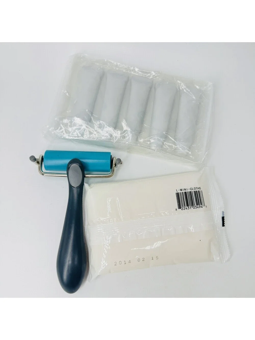 5 NEW We R Memory Keepers Letterpress Ink & Roller & Cleaning Cloths Pink Blue